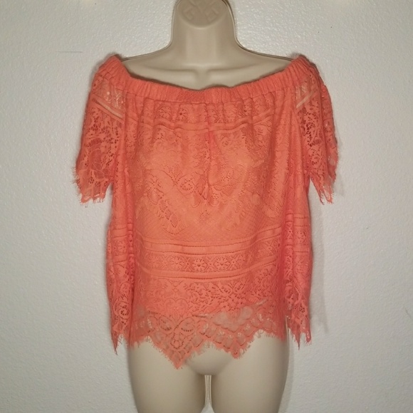 Tops - New Rue21 women's off the shoulder blouse